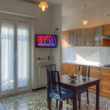 A Gonfie Vele Ac E Wifi Apartment Vado Ligure Exterior photo